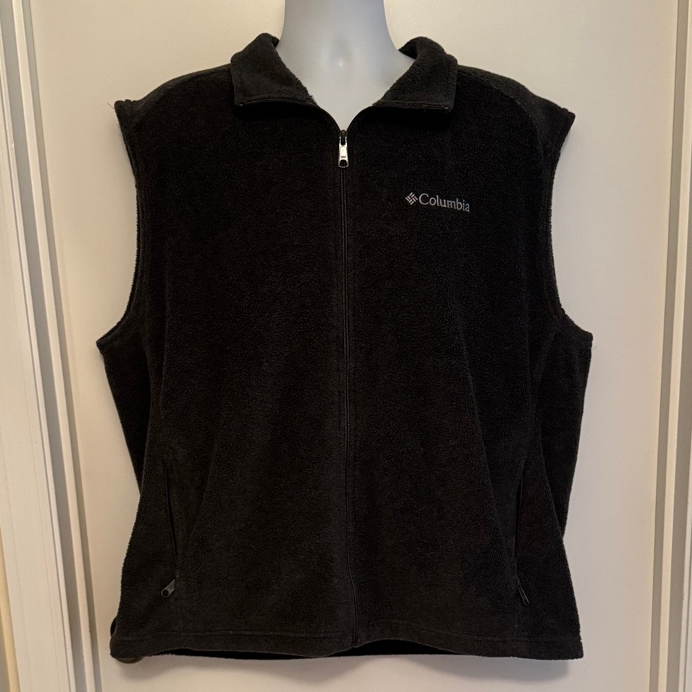 Columbia Charcoal Gray Fleece Vest
